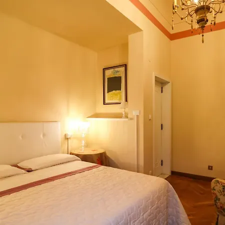 Apartment Tuscan House With Garden - With Wi-fi, Free Parking